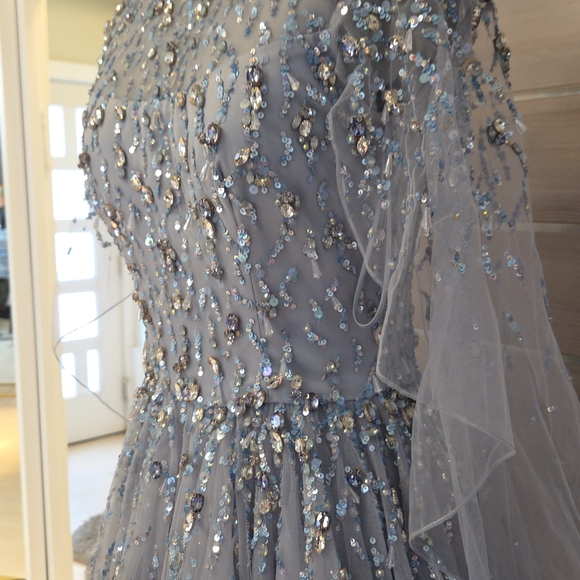 Jenny Packham Pandora Embellished Cape Dress, Gown, Blue Size 6 NWT, MSRP $5200 - Picture 11 of 16